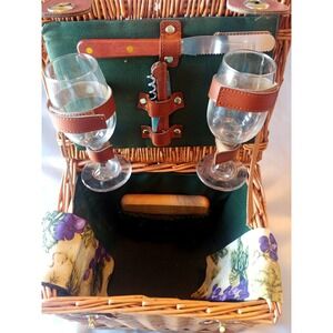 Wine Picnic Basket Set Napkins Glasses Corkscrew Cutting Board Cheese Knife
